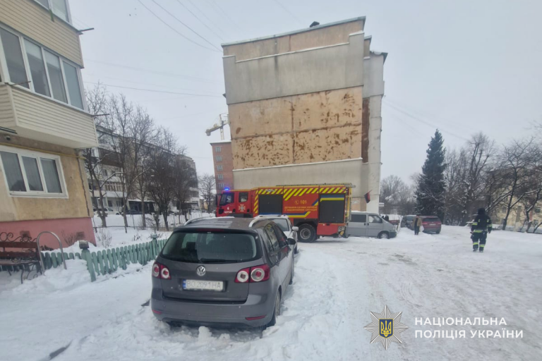 У Чорткові чоловік заявив, що планує підірвати будинок: мешканців евакуювали 11 v8 0c3ff11205f881322b2ecfd3579c8b45