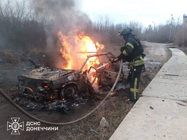 Дрон влучив в авто працівників Слов'янської ТЕС: троє енергетиків загинули (ФОТО) 1 Дрон влучив в авто працівників Слов'янської ТЕС: троє енергетиків загинули (ФОТО)