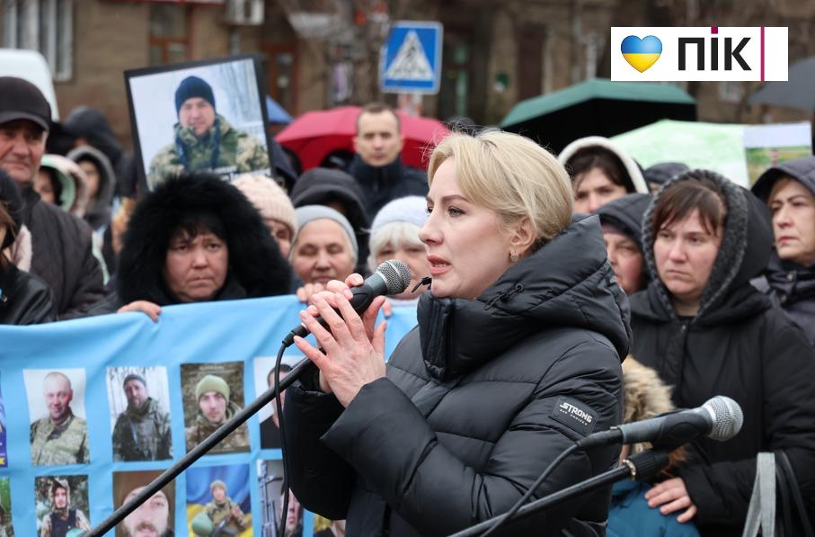 У Івано-Франківську відкрили Алею віри і надії безвісти зниклих та полонених воїнів громади (ФОТО) 17 5255815716106082176