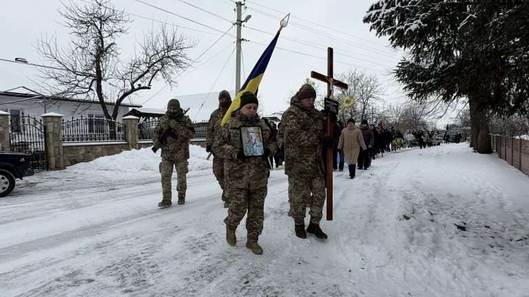 Надвірнянська громада попрощалася з захисником Ігорем Молотковським 2 625360401 1366067092012483 7518717825310059708 n