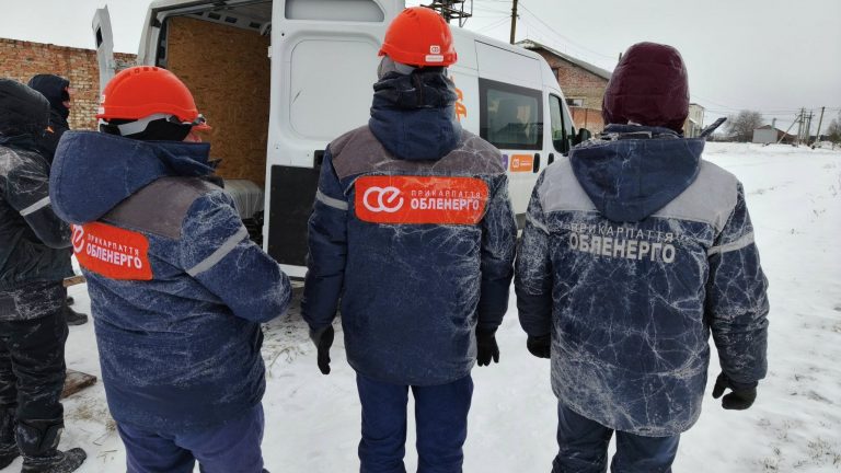На Городенківщині через крижаний дощ зник зв'язок (ФОТО) 11 На Городенківщині через крижаний дощ зник зв'язок (ФОТО)