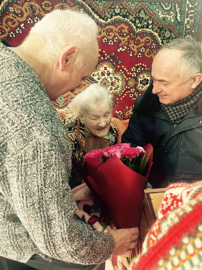 Жителька Тлумача відзначила 100-річний ювілей (ФОТО) 14 629361160 1314604664031815 4687024917970471137 n
