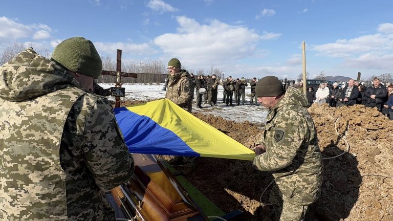 Назавжди 37: Надвірнянщина провела в останню путь Андрія Фаб’яка 11 631662414 1376683607617498 1392891256907204548 n