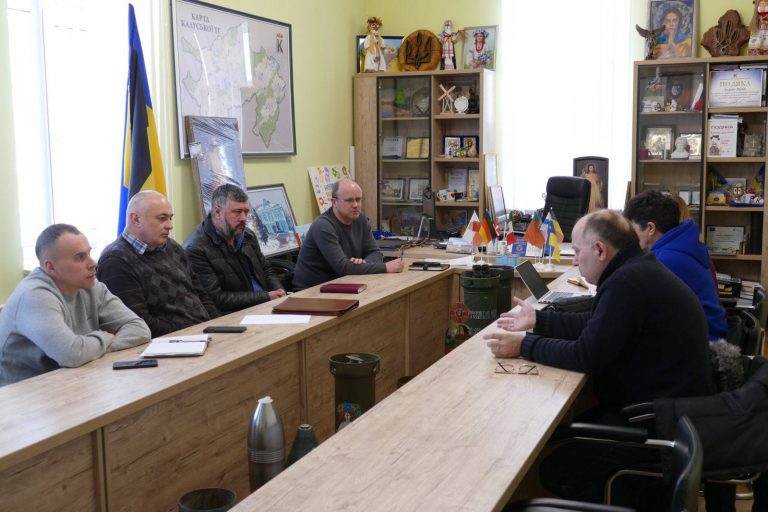 У Калуші проведуть капітальний ремонт території районної лікарні (ФОТО) 9 632092575 1321036763391690 1497135010563415433 n