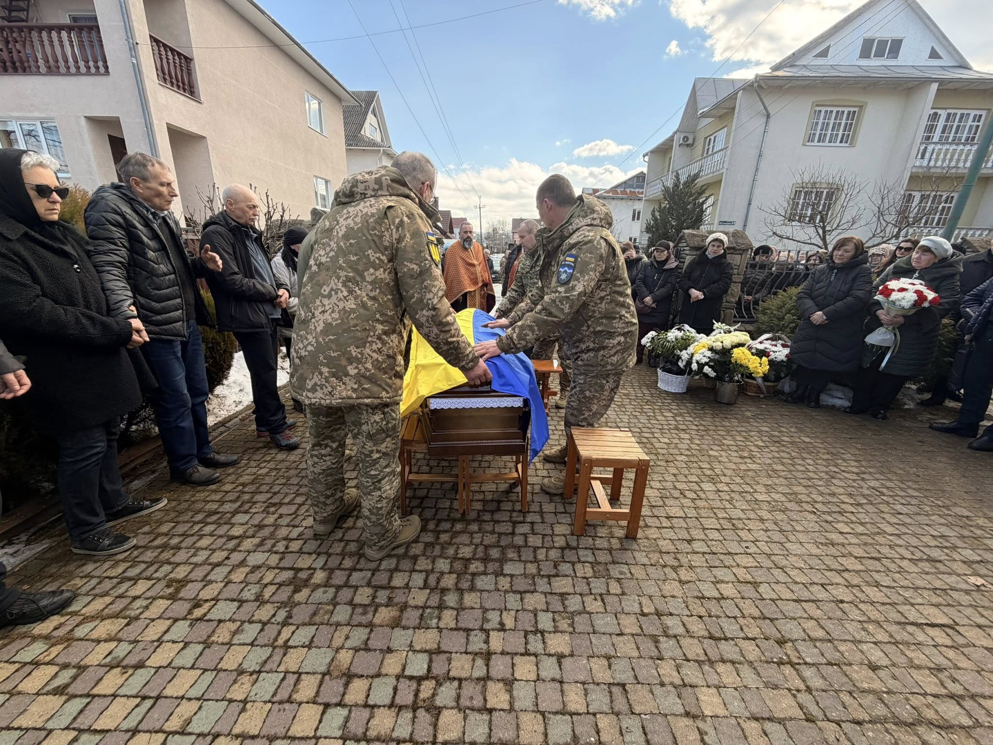 Назавжди 37: Надвірнянщина провела в останню путь Андрія Фаб’яка 3 633880446 1376683344284191 1105173885947291816 n