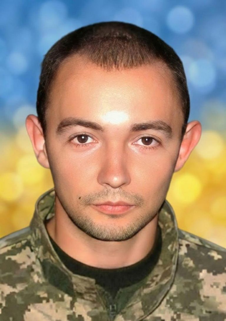 На Донеччині загинув старший солдат з Надвірної Андрій Фаб'як 12 На Донеччині загинув старший солдат з Надвірної Андрій Фаб'як