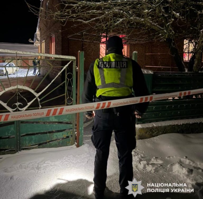 На Львівщині батько вбив двох дітей, а потім застрелив себе (ФОТО) 7 На Львівщині батько вбив двох дітей, а потім застрелив себе (ФОТО)