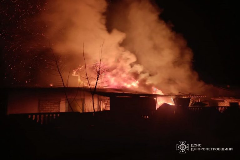 Внаслідок атаки на Дніпропетровщину постраждали троє людей (ФОТО) 8 Внаслідок атаки на Дніпропетровщину постраждали троє людей (ФОТО)