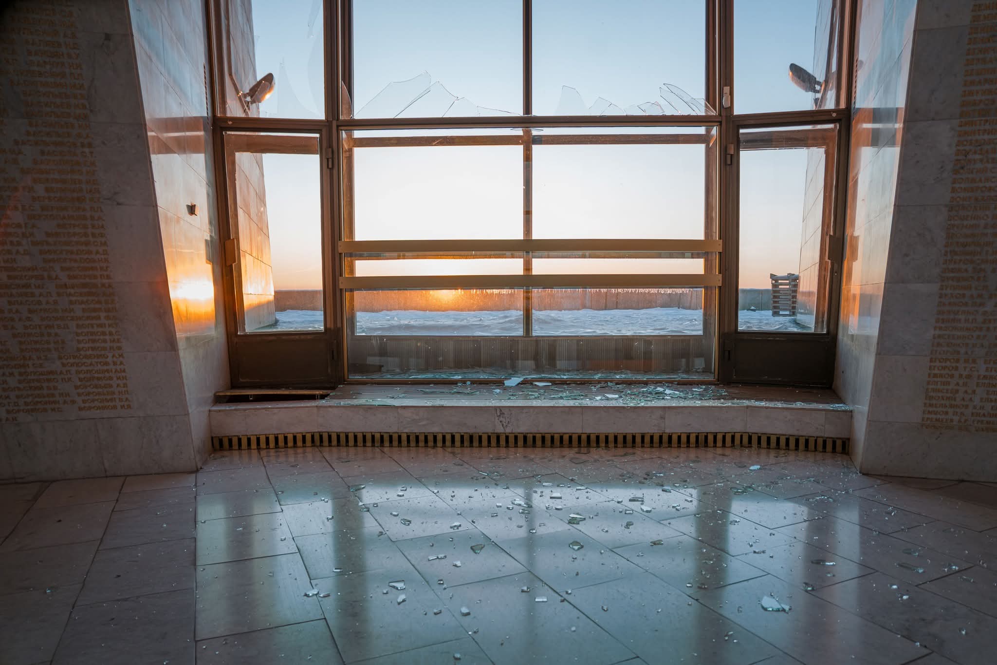 Росіяни пошкодили зал слави Музею у підніжжі монумента «Батьківщина-мати» 2 FB IMG 1770103897917