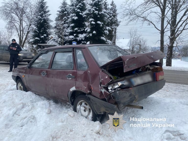 На Коломийщині п'яний водій скоїв ДТП та втік: постраждали двоє пішоходів (ФОТО) 6 FB IMG 1770116744078