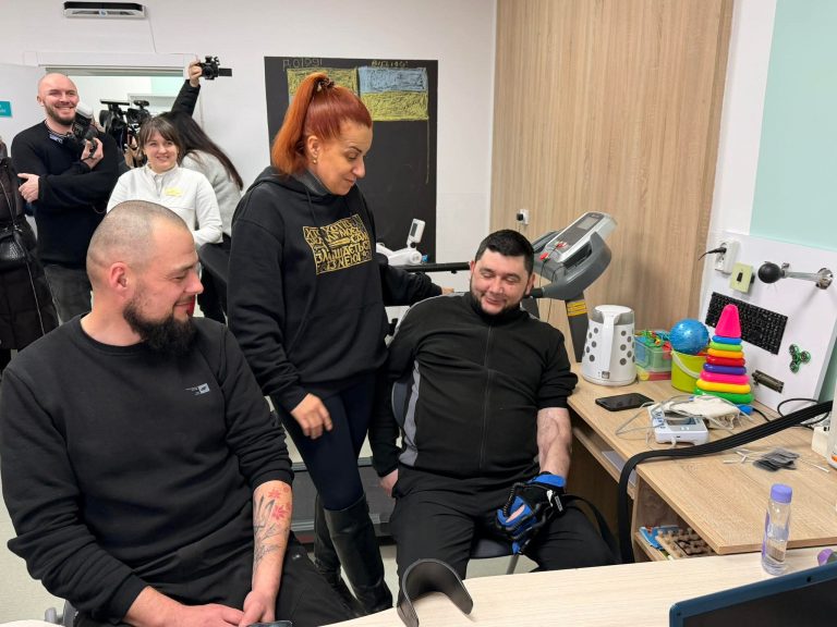Простір турботи про ветерана відкрили при Надвірнянській ЦРЛ 12 FB IMG 1770215968152