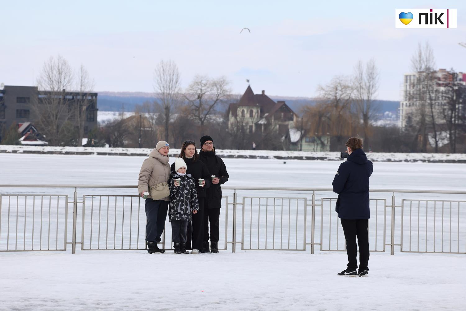Люди Прикарпаття: вихідний день на міському озері Івано-Франківська (ФОТО) 7 G71A0197 resize