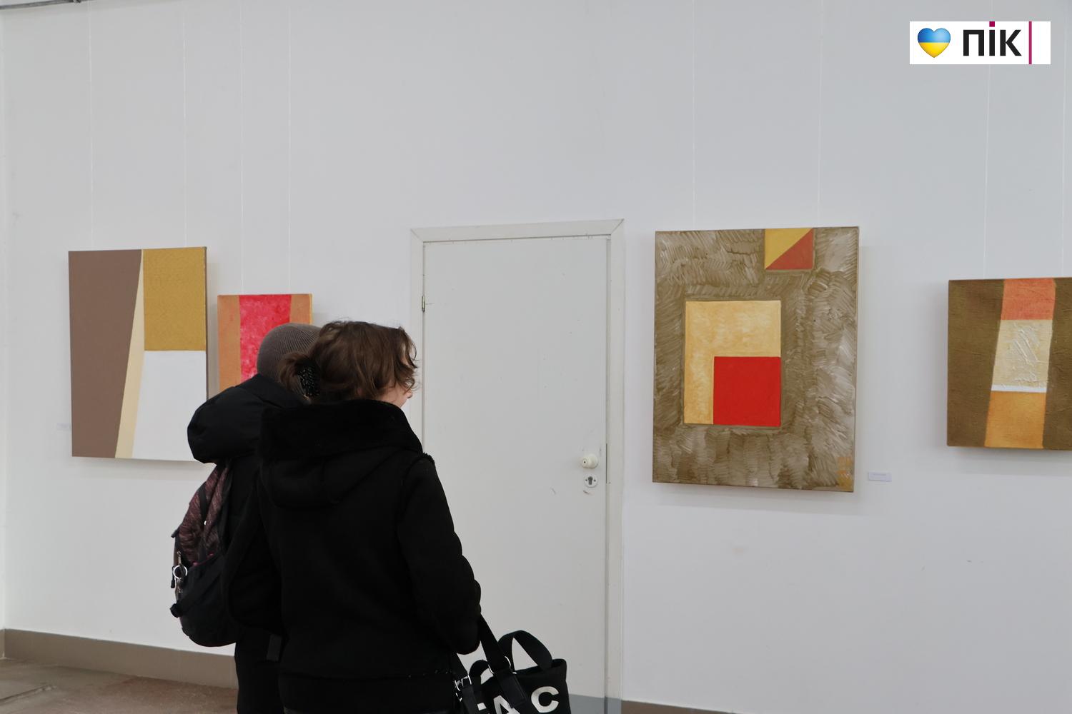 "Простір незбагненний": у Франківську відкрили персональну виставку Галини Новоженець 27 IMG 9291 resize