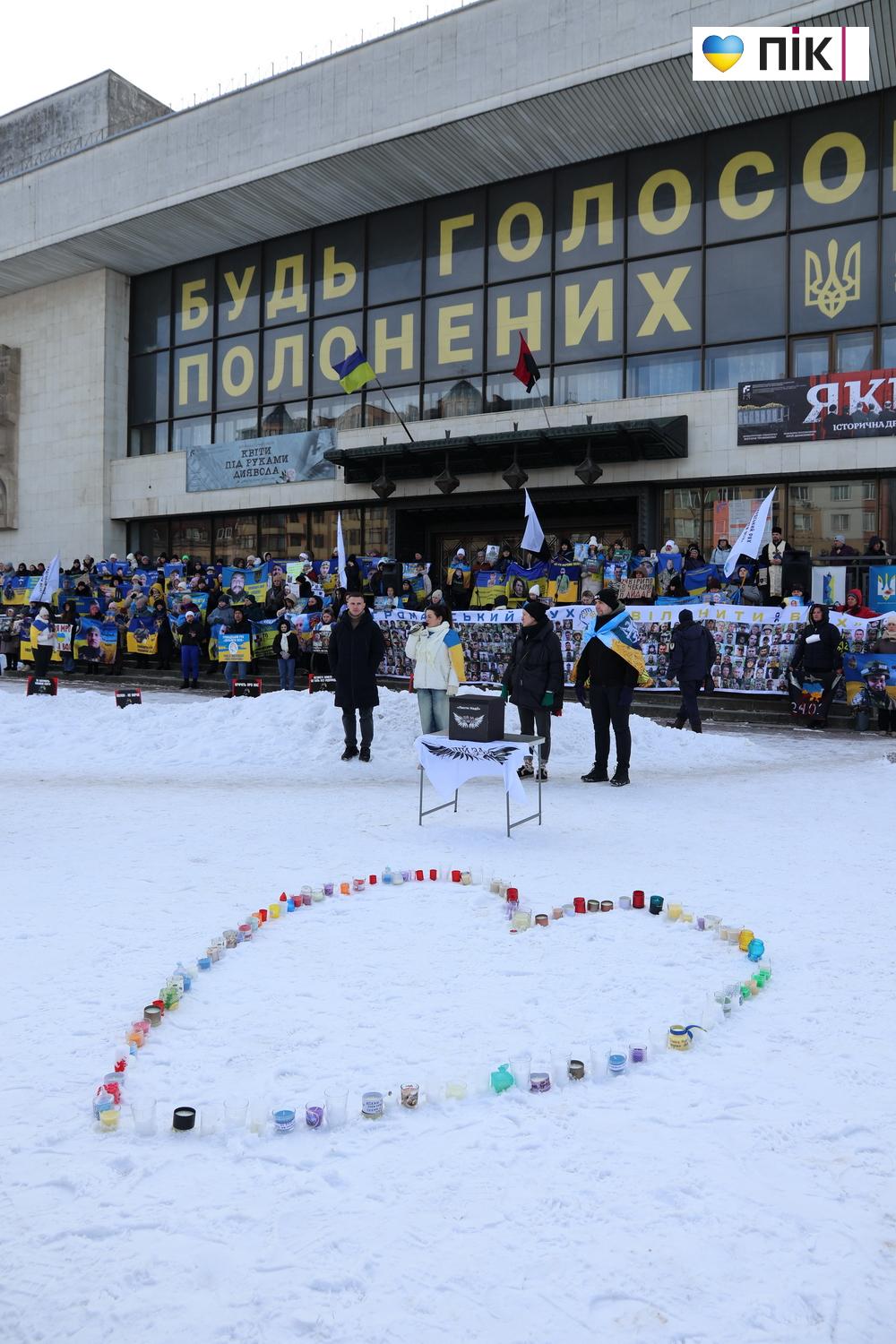 У Франківську відбулася акція-нагадування про військовополонених та зниклих безвісти захисників (ФОТО) 12 IMG 9855 novyj razmer