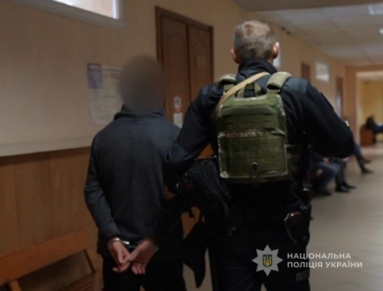 Засудили жителя Одещини, який побив двомісячну доньку та дворічного сина 3 img aea420b86fd49b207ba52866b7a641c3