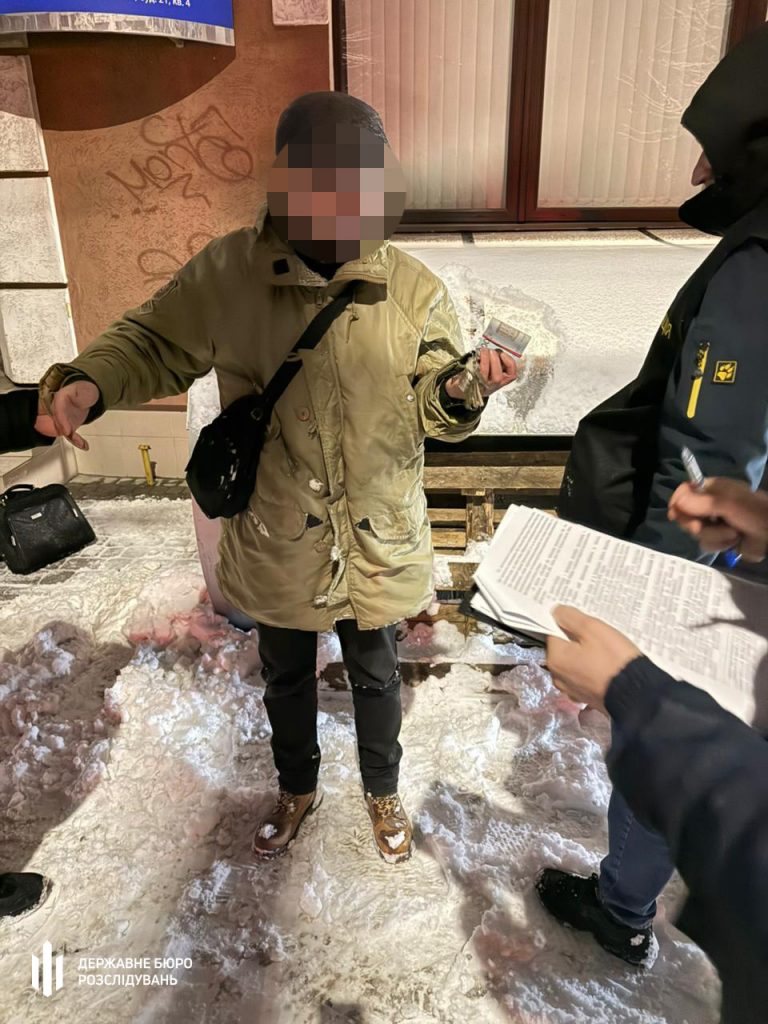 na prikarpatti dbr vikrilo topposadovcya derzhribagentstva yakij prodavav abonementi brakoneram 1