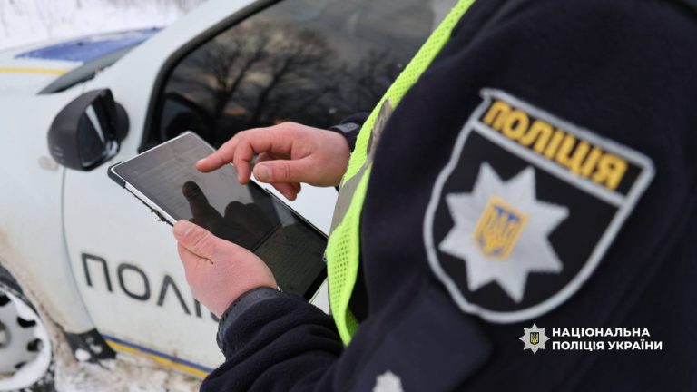 Поліцейські розшукали хлопця, причетного до протиправних дій на кладовищі у Франківську 7 photo 2026 02 05 01 24 45