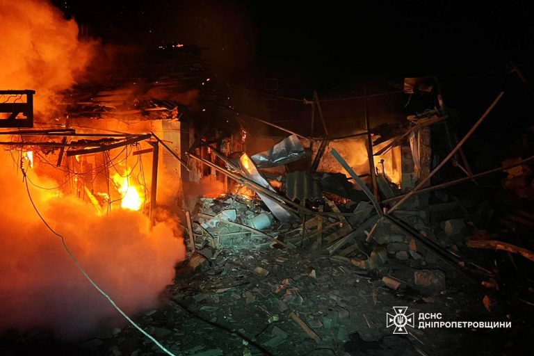 Атака по Дніпропетровщині та Запоріжжю: пошкоджені будівлі, є руйнування (ФОТО) 8 photo 2026 02 05 08 55 04 3