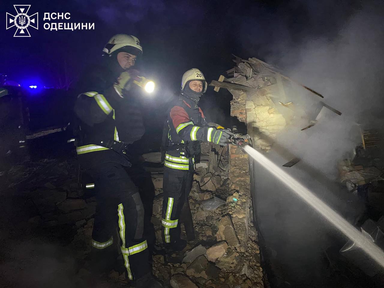 Під час ворожої атаки зафіксували влучання 20 безпілотників: які наслідки 4 photo 2026 02 27 08 37 29