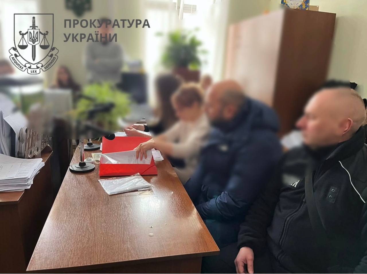 photo 5210769343191389258 y