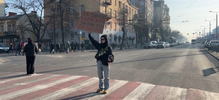 Верховна Рада проголосувала за встановлення загальнонаціональної хвилини мовчання 4 vvshch 870x400 1