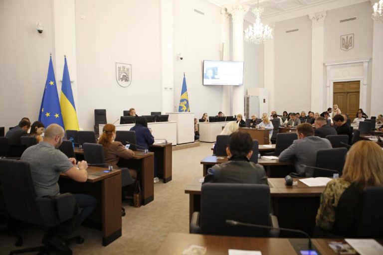 У одному з підрозділів Львівської міської ради проводять обшуки 11 У одному з підрозділів Львівської міської ради проводять обшуки