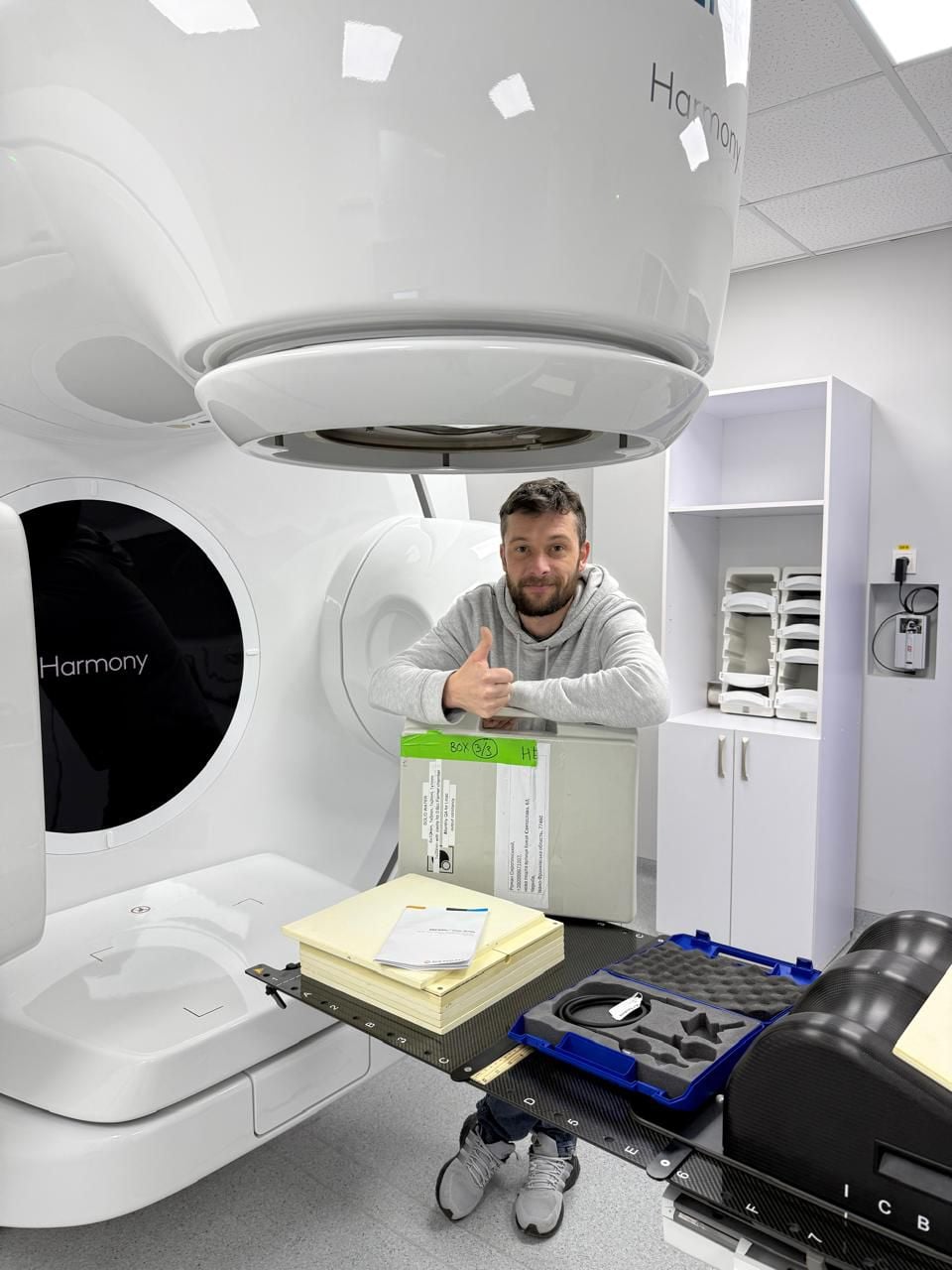 Прикарпатський онкоцентр отримав сучасне обладнання від партнерів з Австралії 2 1e26a7ae ce40 4935 b413 3fd26d2db013