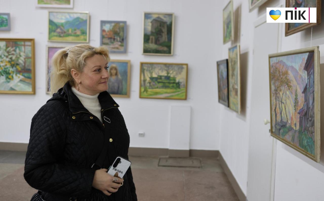 В Івано-Франківську відкрили виставку живопису Василя Данилюка (ФОТО) 5 5274035920858452805