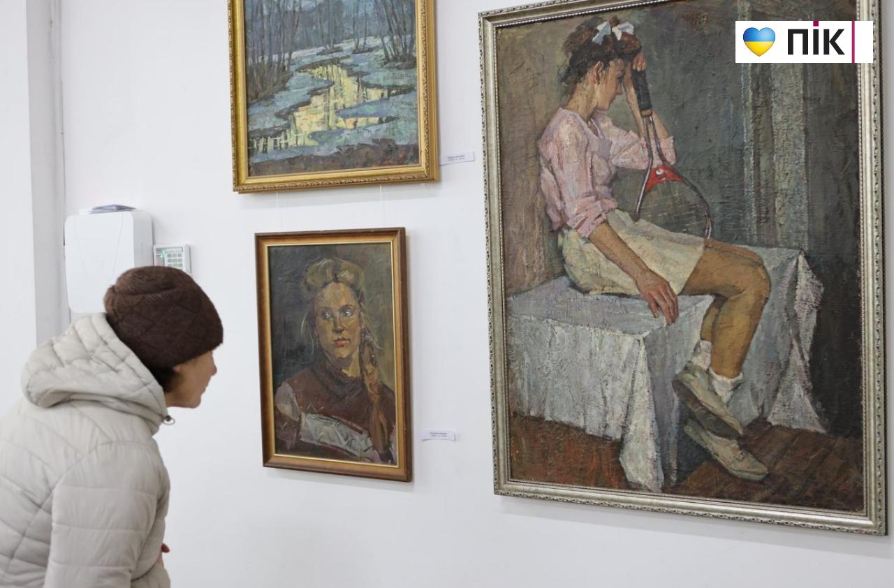 В Івано-Франківську відкрили виставку живопису Василя Данилюка (ФОТО) 26 5274035920858452844