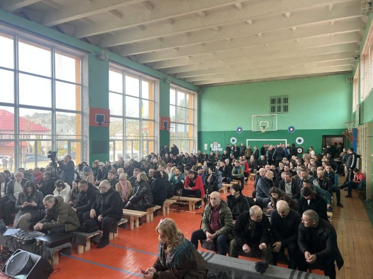 Жителі Яремчанської громади підтримали будівництво вітрової електростанції 4 57f5507dd3794e9e