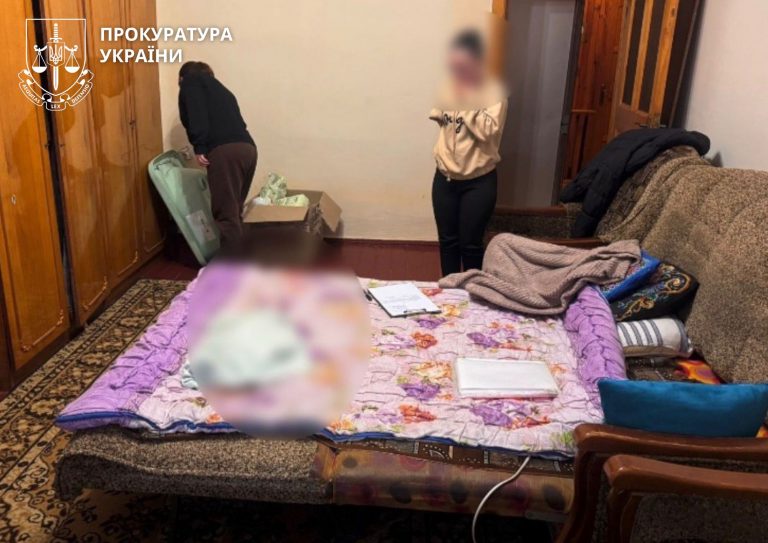 На Прикарпатті 18-річну матір підозрюють у побитті до смерті семимісячного сина 4 645046127 956037006770247 1090519280350718513 n