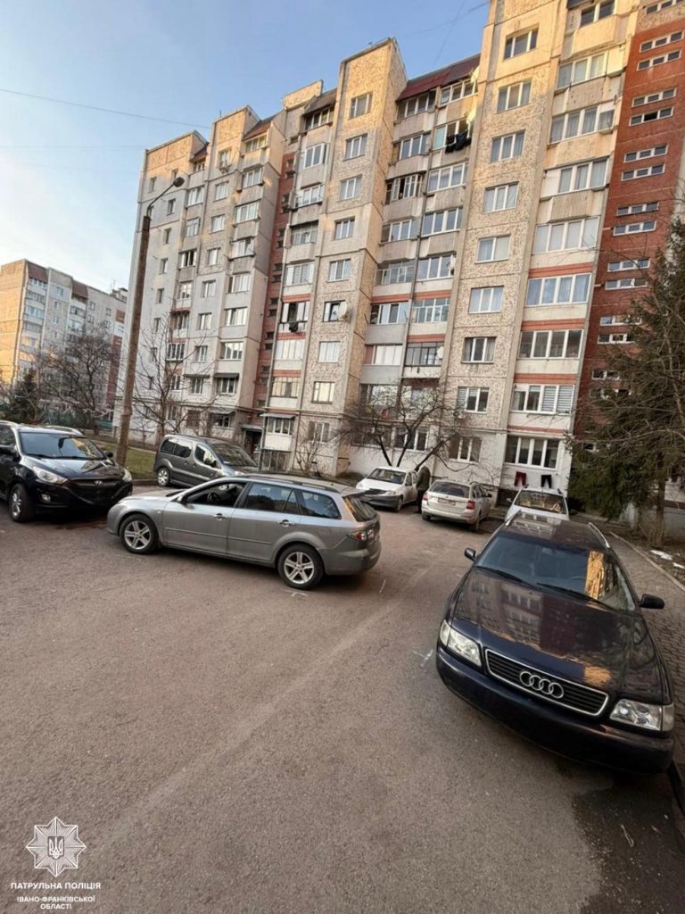 У Франківську п’яний водій без прав вчинив ДТП (ФОТО) 8 У Франківську п’яний водій без прав вчинив ДТП (ФОТО)