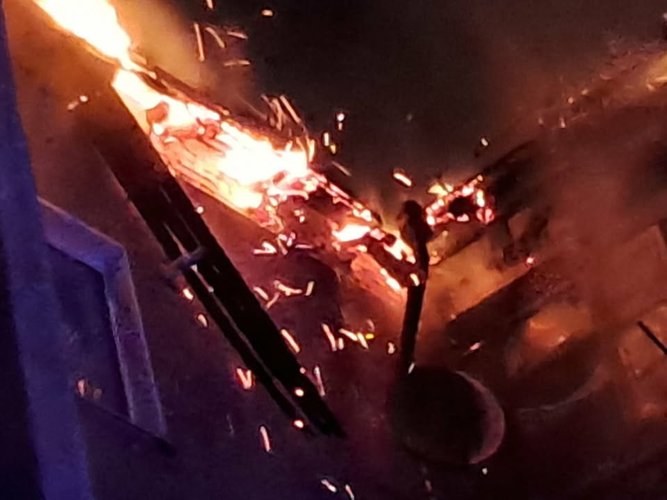 У Калуші та Брошнів-Осаді трапилися пожежі у багатоповерхівках: є травмовані (ФОТО) 2 649683387 1462048172171987 7775431074712527080 n