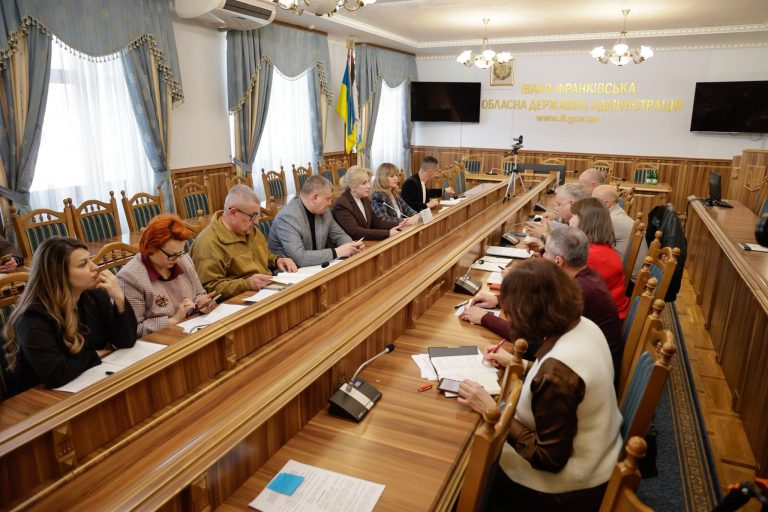У Франківській ОВА обговорили проблеми Надвірнянського району (ФОТО)