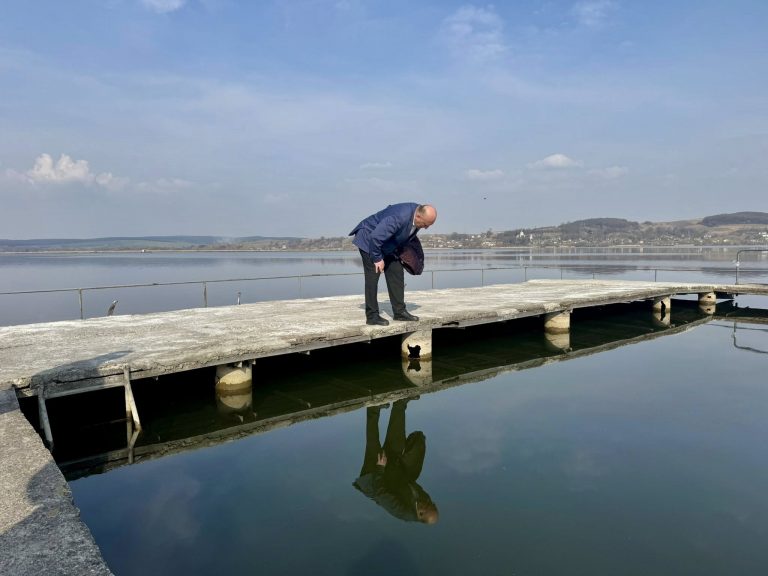 Бурштинське «море» перевірили: що побачив міський голова (ФОТО) 6 Бурштинське «море» перевірили: що побачив міський голова (ФОТО)
