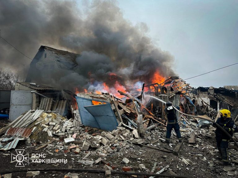 Внаслідок російської атаки постраждало місто Чугуїв на Харківщині (ФОТО)