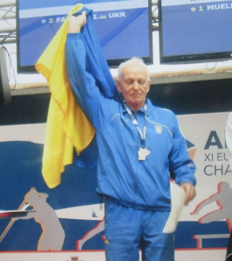 Франківець здобув бронзову нагороду на чемпіонаті Європи у категорії 85-89 років (ФОТО) 5 658937116 1372815931546496 8067450723172882158 n