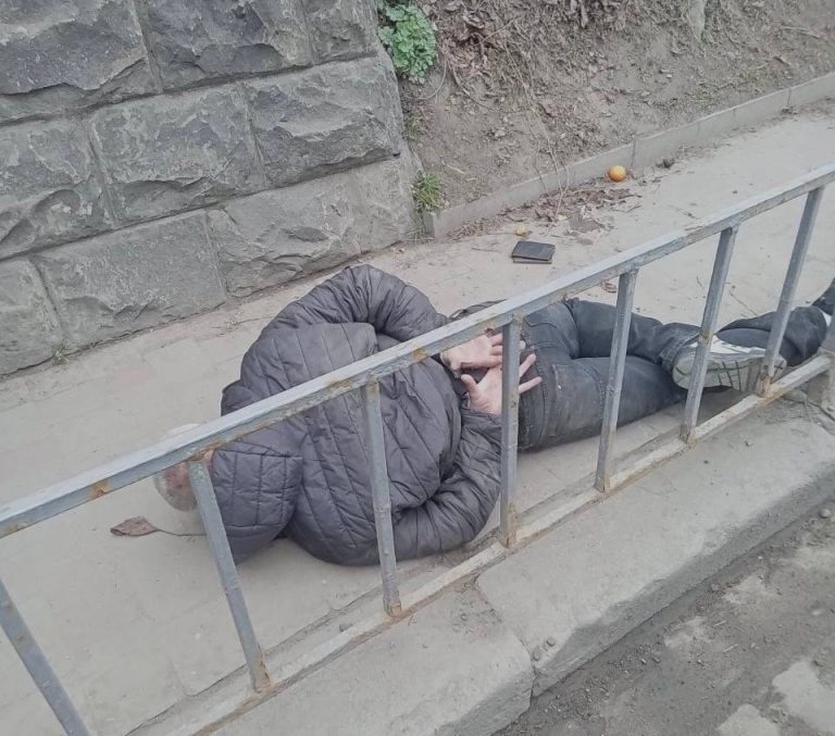 У Франківську на Вовчинецькій затримали чоловіка зі зброєю (ФОТОФАКТ) 10 659265658 4218405051746185 1246500630228479175 n