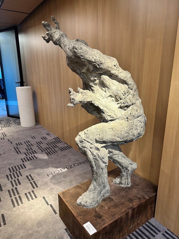 77971944 cb41 4696 9805 da5733e9fc3b