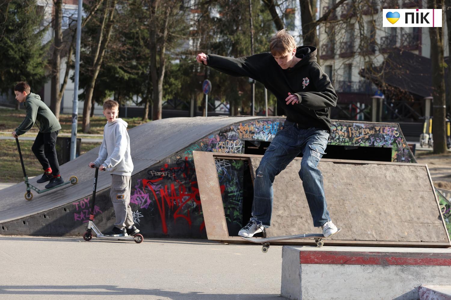 Люди Прикарпаття: діти на весняних канікулах у Франківську (ФОТО) 32 G71A0015 resize