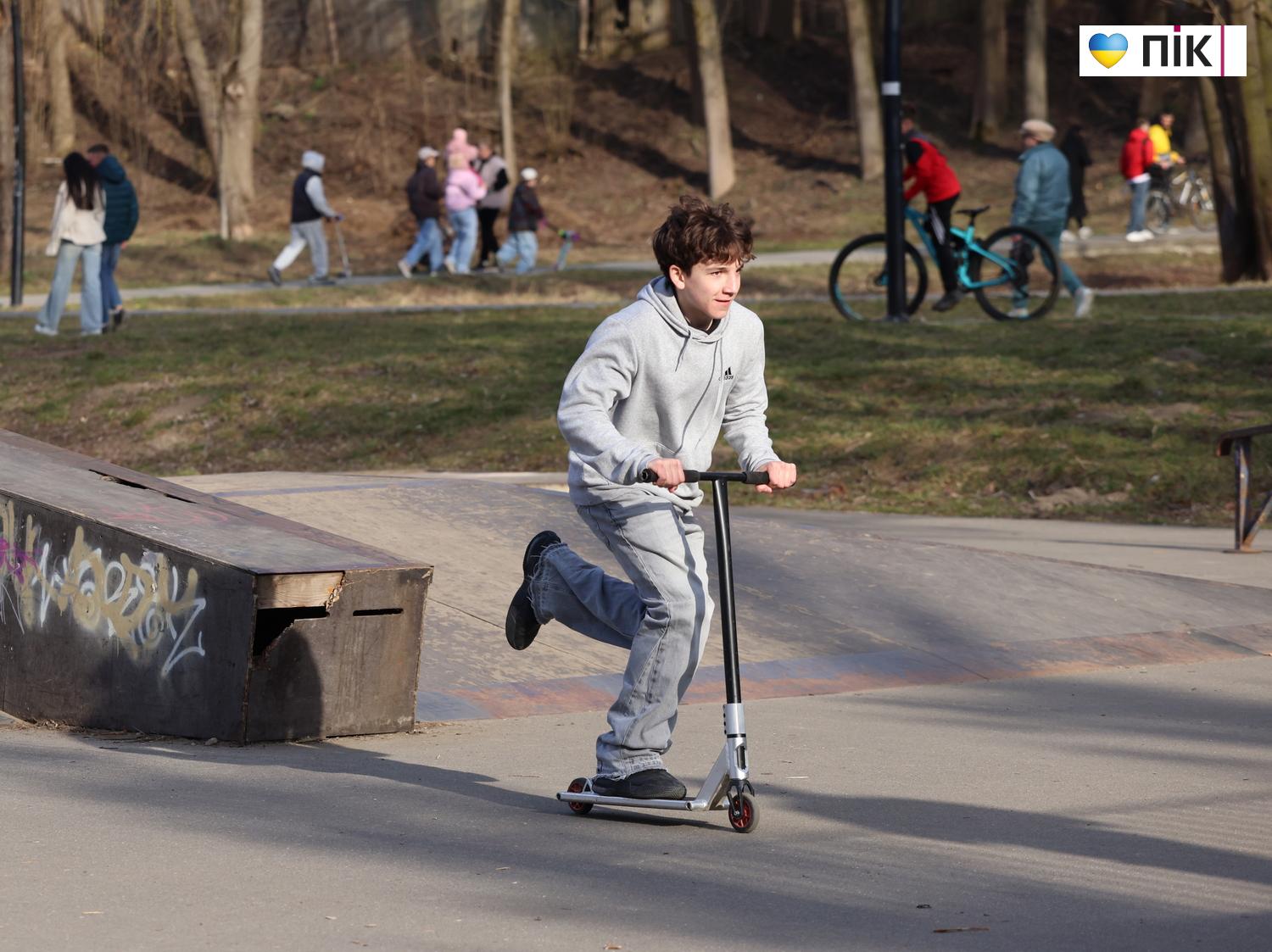 Люди Прикарпаття: діти на весняних канікулах у Франківську (ФОТО) 17 G71A0029 resize