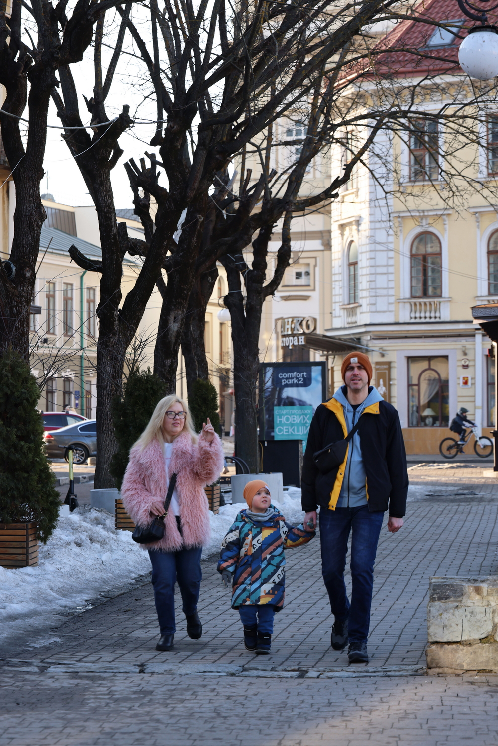 Люди Прикарпаття: весна в Івано-Франківську (ФОТО) 28 G71A0097 resize