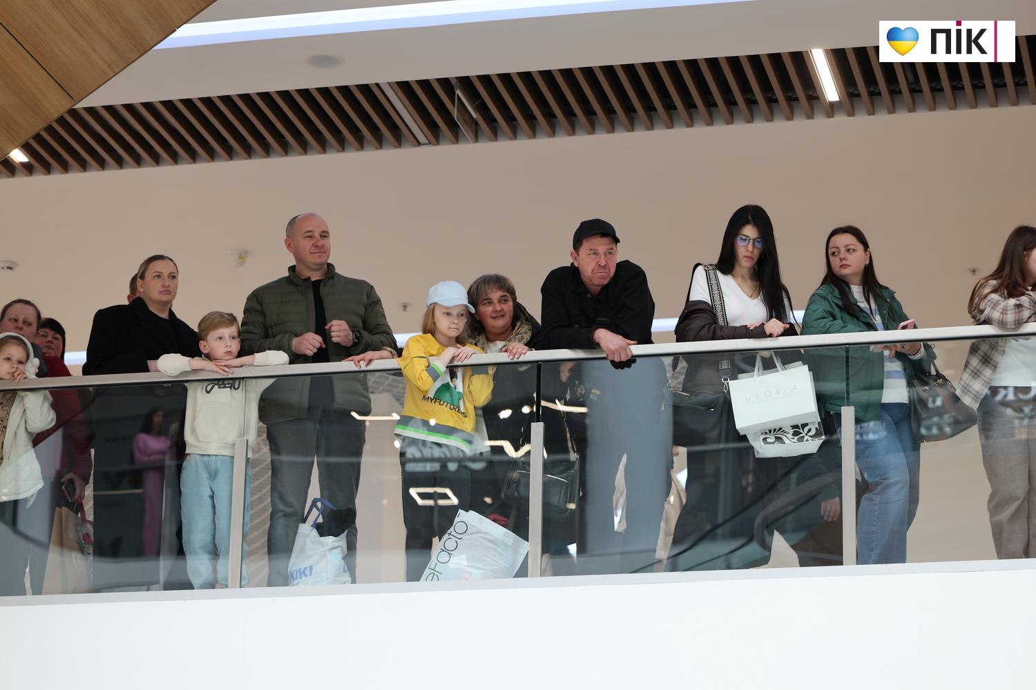 Зведений оркестр Нацгвардії дав потужний концерт у франківському ТРЦ (ФОТО) 12 G71A8233 resize