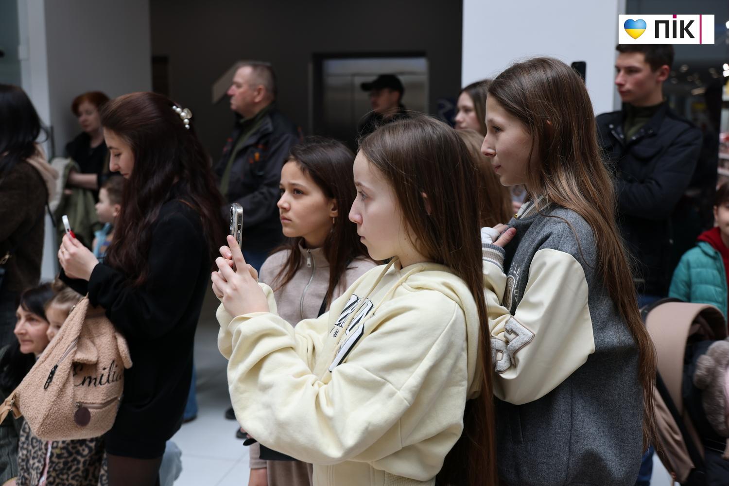 Зведений оркестр Нацгвардії дав потужний концерт у франківському ТРЦ (ФОТО) 13 G71A8254 resize