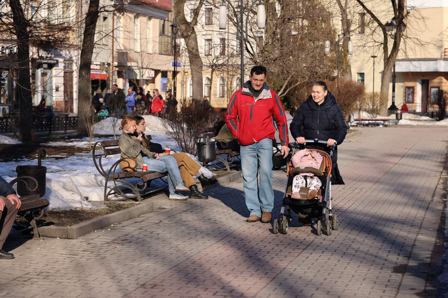 Люди Прикарпаття: весна в Івано-Франківську (ФОТО) 8 G71A9688 resize