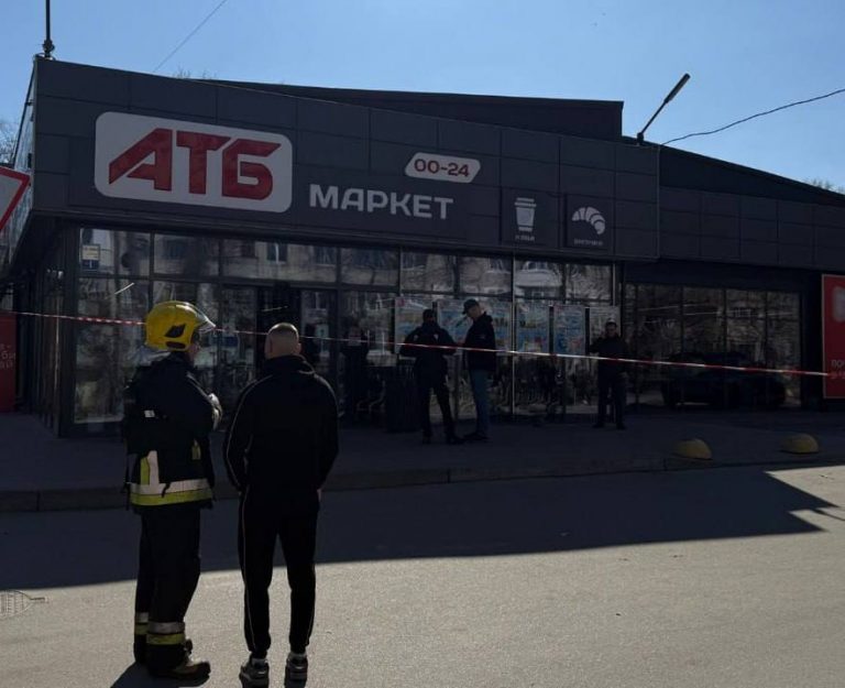 У Чернігові в супермаркеті вибухнув невідомий предмет 11 IMG 20260322 133951 451