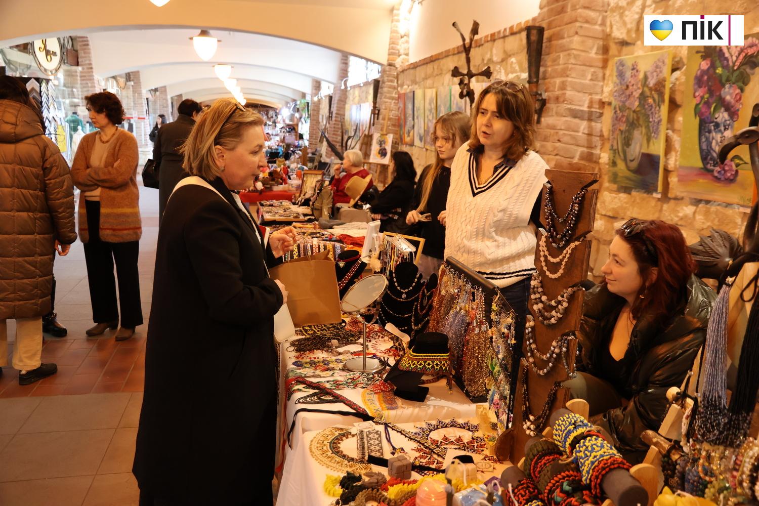 Благодійний ярмарок у Бастіоні в Івано-Франківську (ФОТОРЕПОРТАЖ) 3 IMG 9148 resize