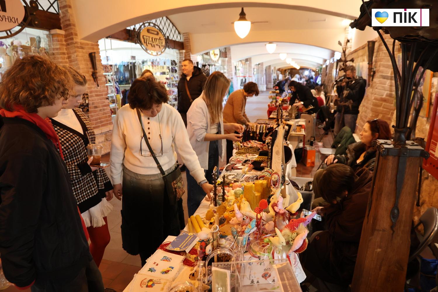Благодійний ярмарок у Бастіоні в Івано-Франківську (ФОТОРЕПОРТАЖ) 16 IMG 9369 resize