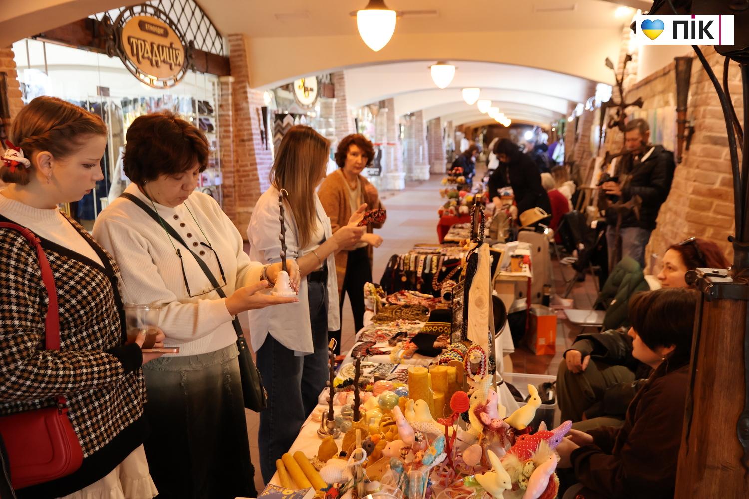 Благодійний ярмарок у Бастіоні в Івано-Франківську (ФОТОРЕПОРТАЖ) 20 IMG 9397 resize