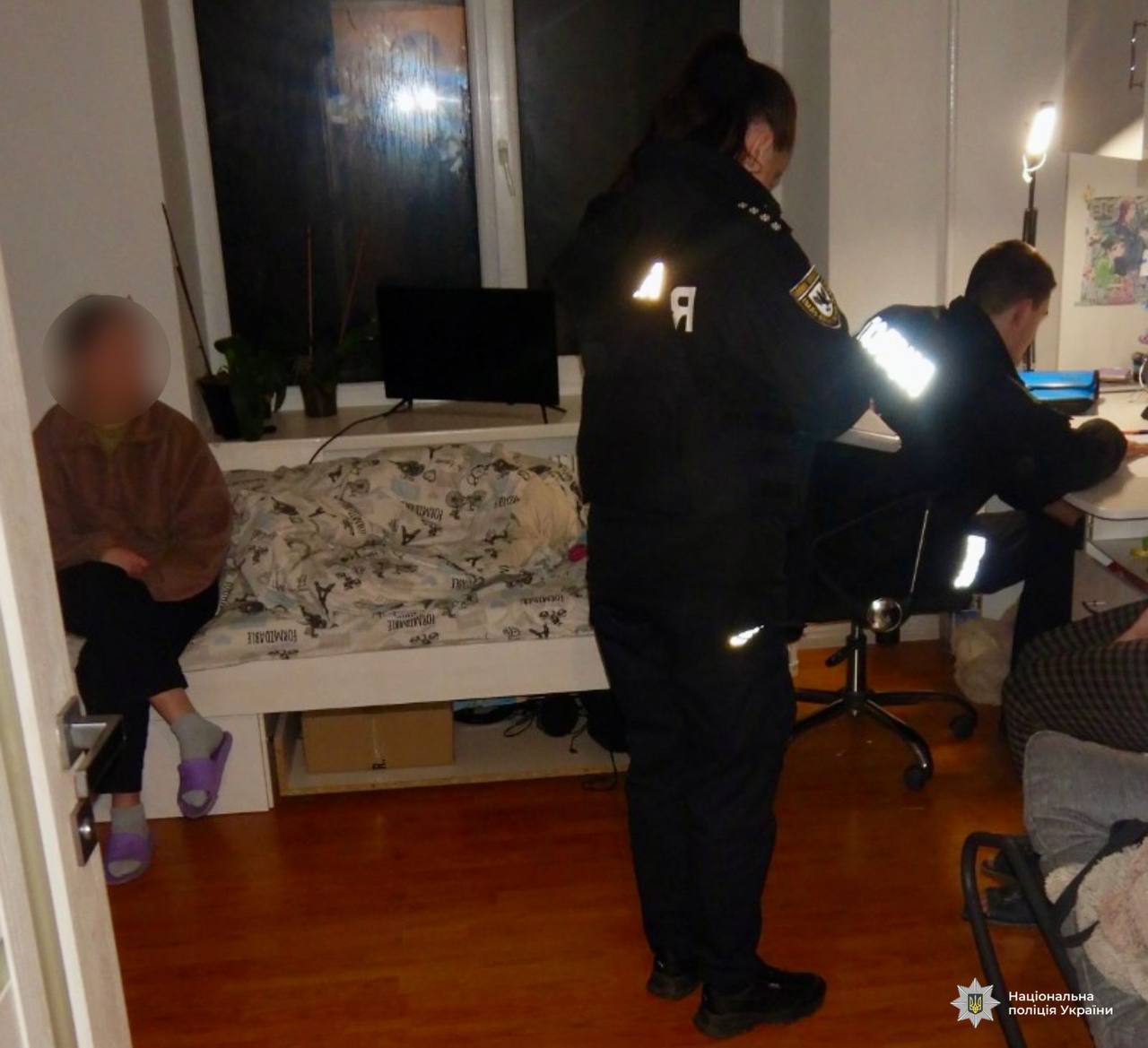 У Франківську під час сімейного конфлікту жінка мало не зарізала чоловіка (ФОТО) 2 photo 2026 03 31 10 31 50